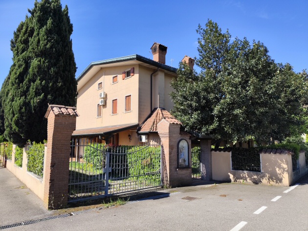 Via_Triestina_130a_.jpg